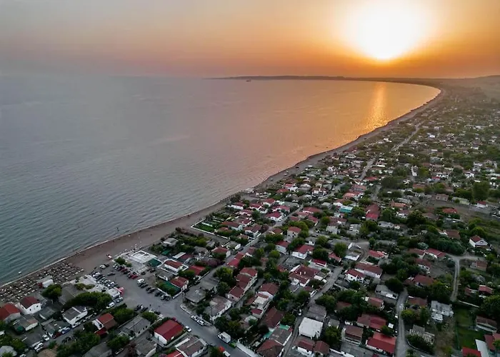 Serenity House Spiatza Apartment Katarrakhion